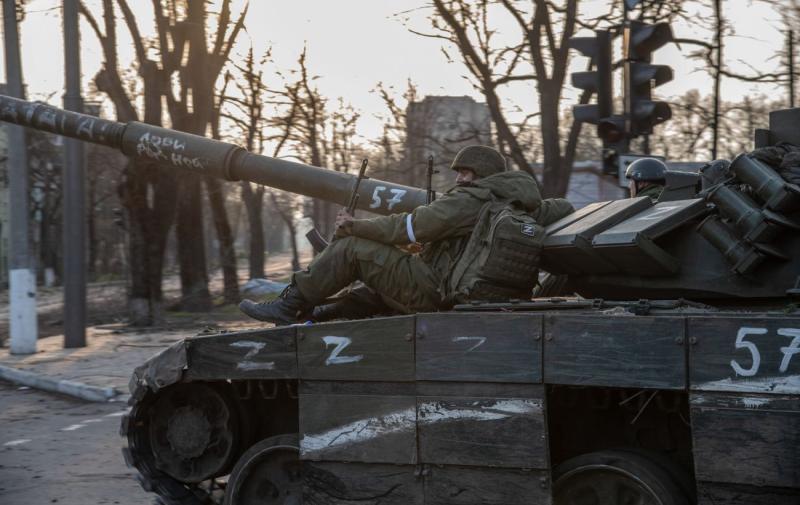 Восточні окупанти в Україні використовують методи ведення бойових дій, що передбачають залучення невеликих піхотних підрозділів та застарілу техніку радянського виробництва.